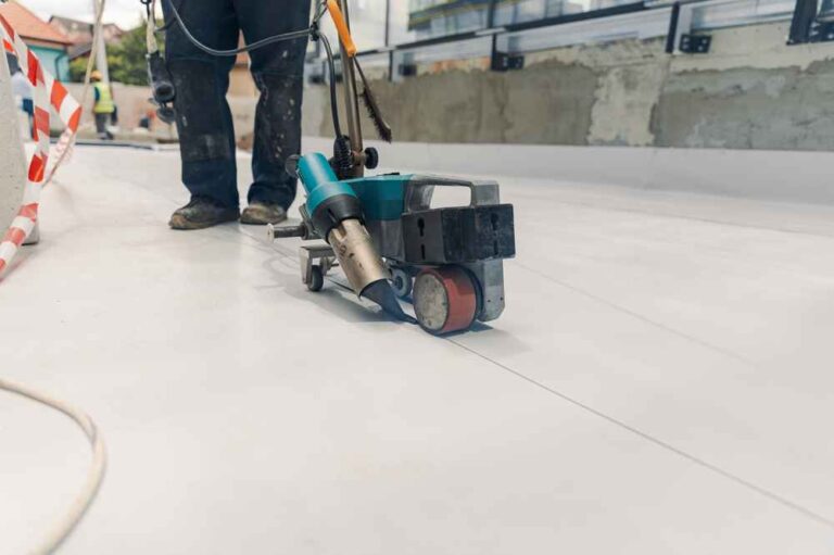 trusted commercial roofers in Blue Grass IL