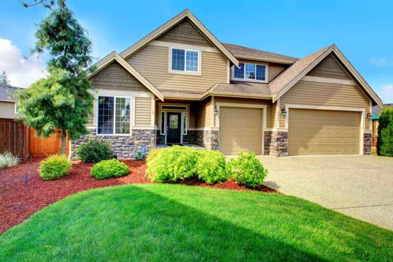 trusted residential roofing expert in Bettendorf IA